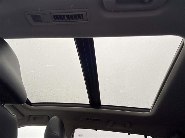 Used 2020 Toyota Highlander Platinum image 14