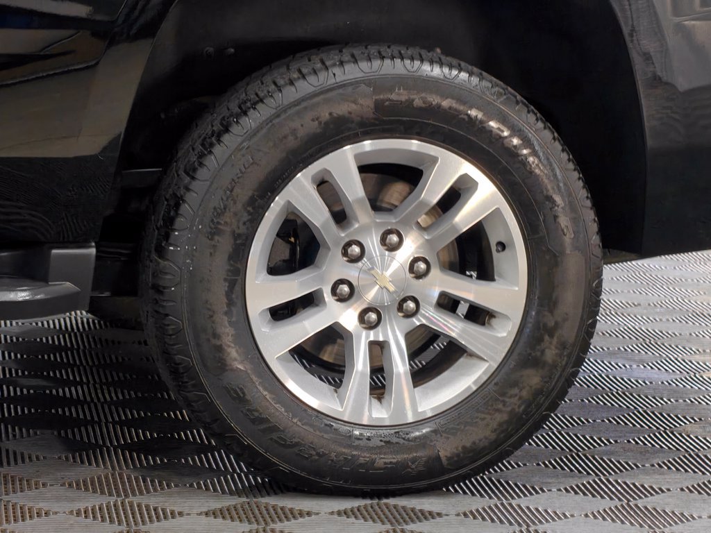 Used 2019 Chevrolet Tahoe LT w/ Luxury Package AWD/4WD image 60