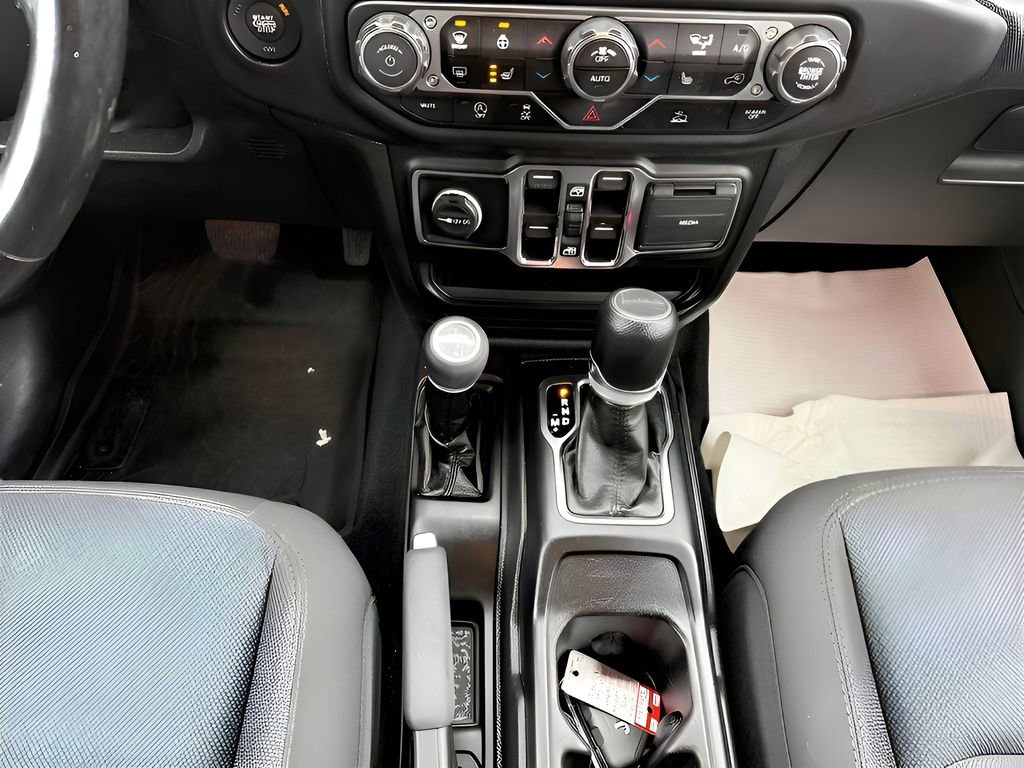 Used 2022 Jeep Gladiator Willys image 30