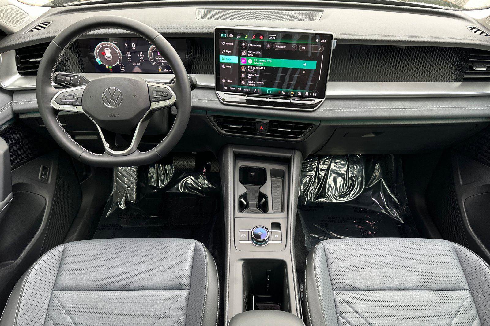 New 2026 Volkswagen Tiguan SE image 12