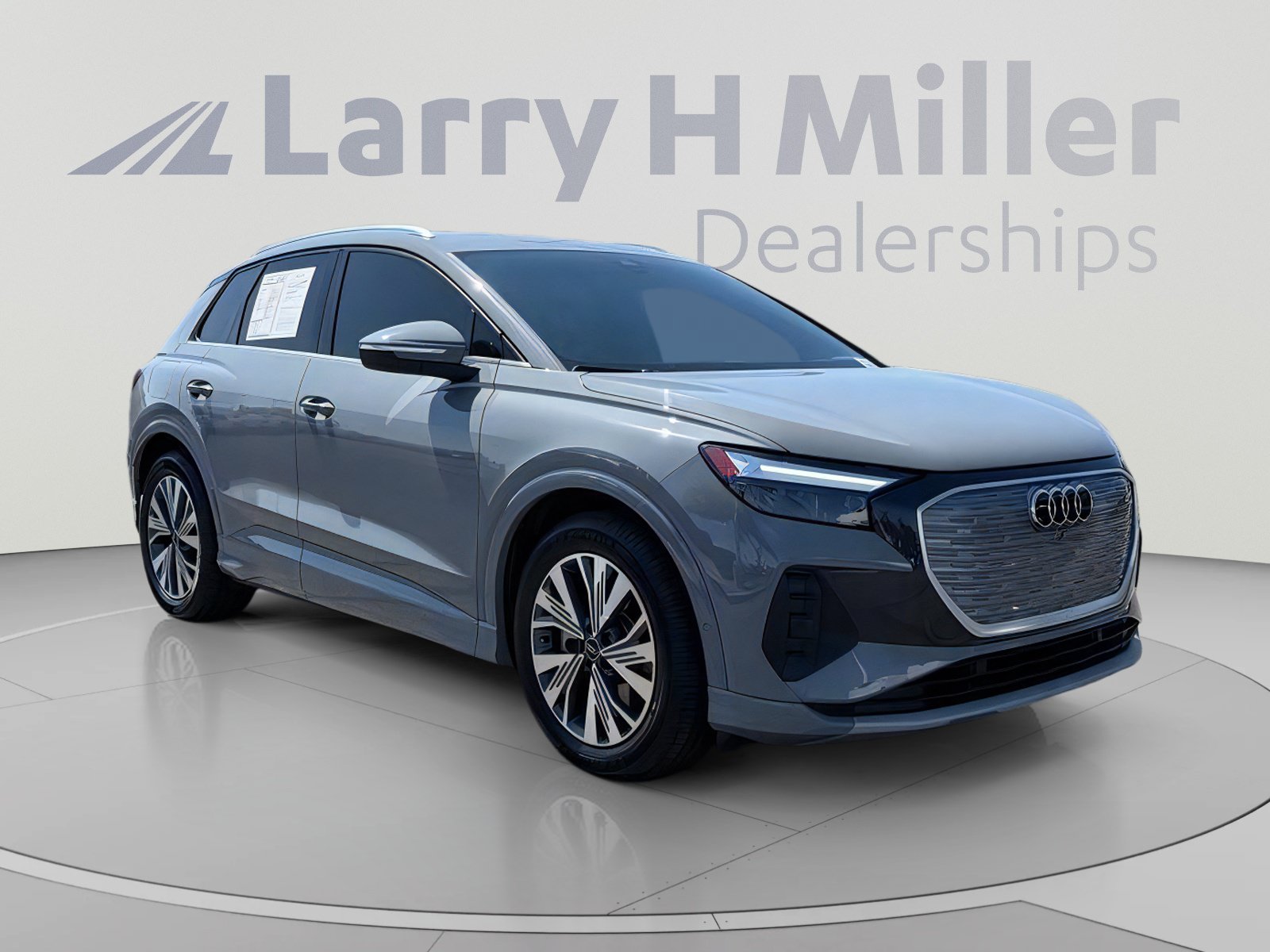 Used 2023 Audi Q4 e-tron Premium Plus w/ Premium Plus RWD image 8