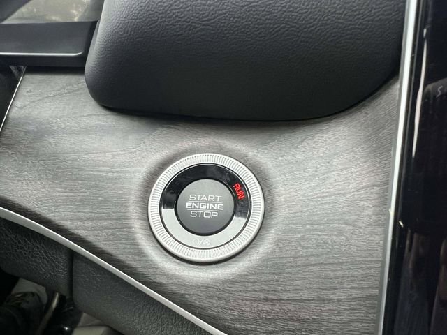 Certified 2023 Jeep Grand Cherokee Limited w/ Black Appearance Package image 33