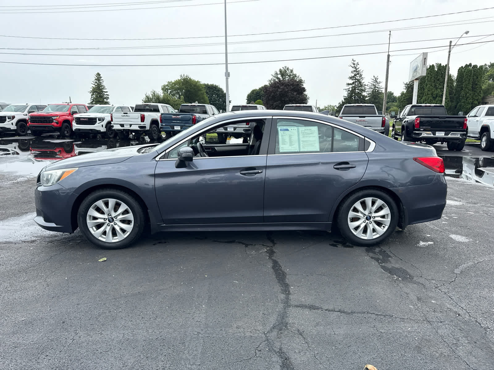 Used 2016 Subaru Legacy 2.5i Premium AWD/4WD image 2