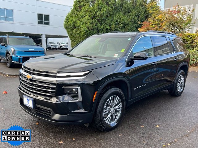 Used 2026 Chevrolet Traverse LT w/ Driver Confidence Package AWD/4WD image 3