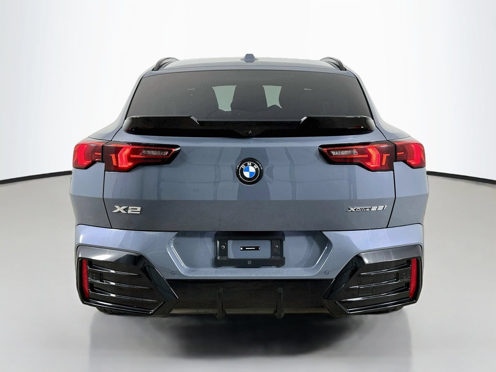 New 2026 BMW X2 xDrive28i w/ Technology Package AWD/4WD image 6