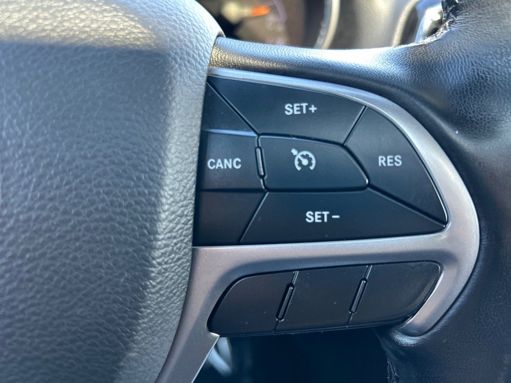 Used 2021 Jeep Grand Cherokee Limited image 25