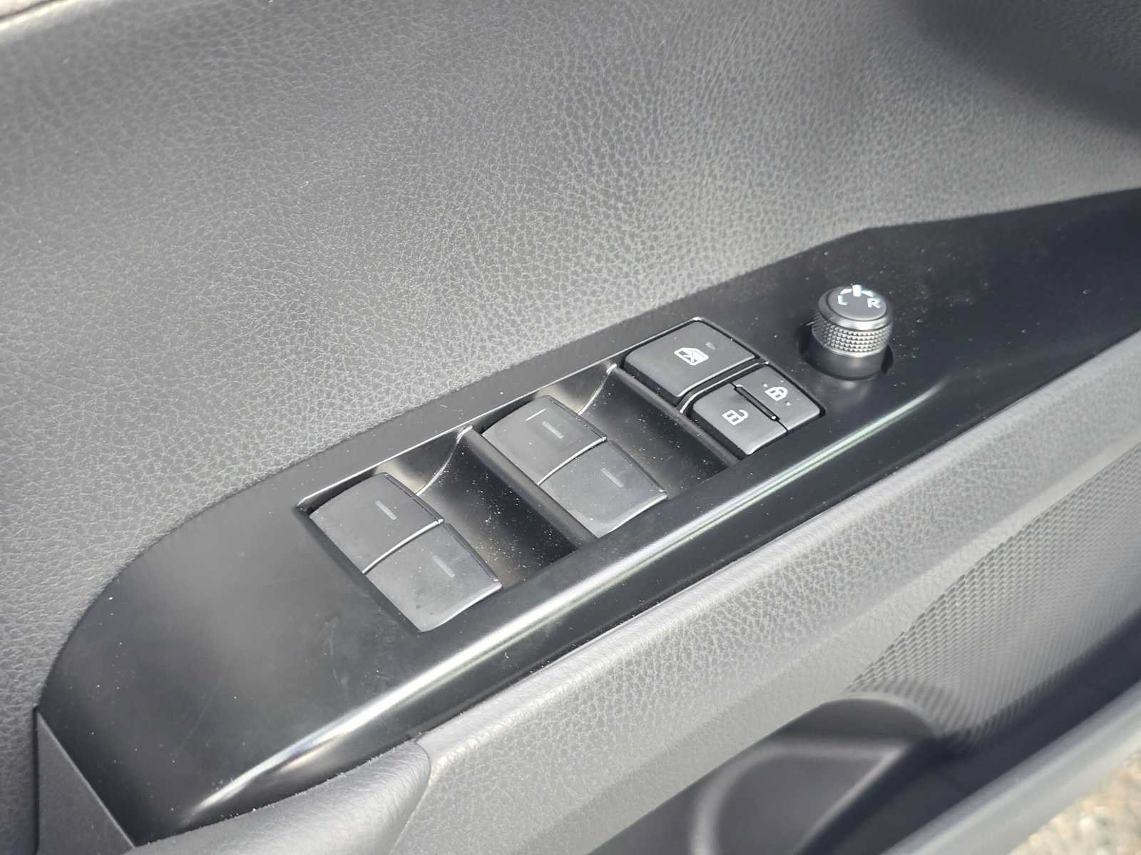 Used 2026 Toyota Camry SE w/ Multimedia Upgrade Package FWD image 23