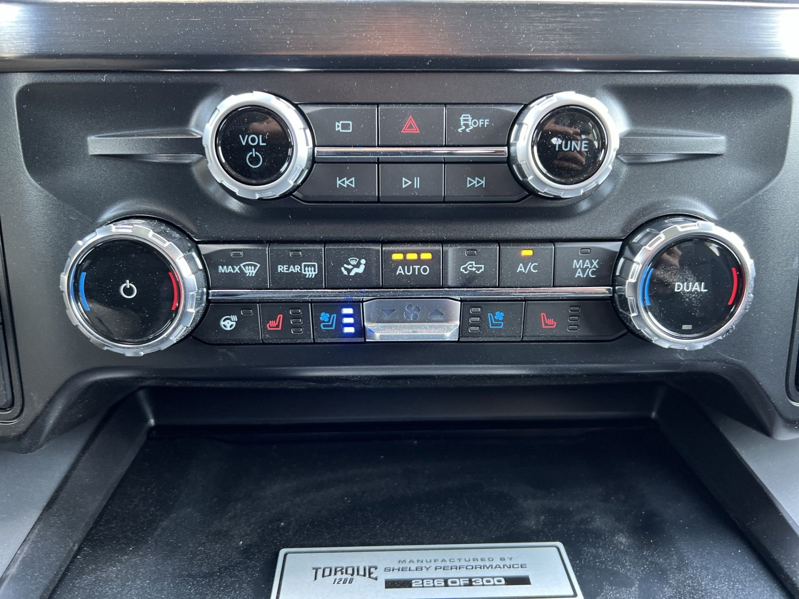New 2026 Ford F250 Lariat w/ Black Appearance Package AWD/4WD image 45
