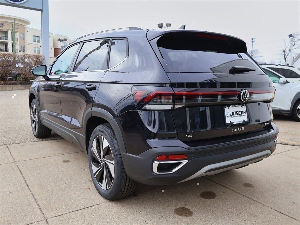 New 2026 Volkswagen Taos SE AWD/4WD image 3