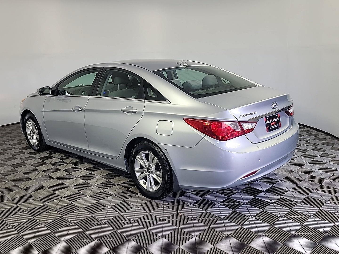 Used 2013 Hyundai Sonata GLS w/ Popular Equipment Pkg FWD image 8