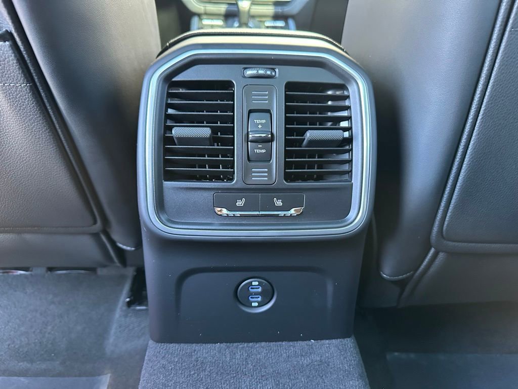 Used 2026 Porsche Macan Turbo AWD/4WD image 38