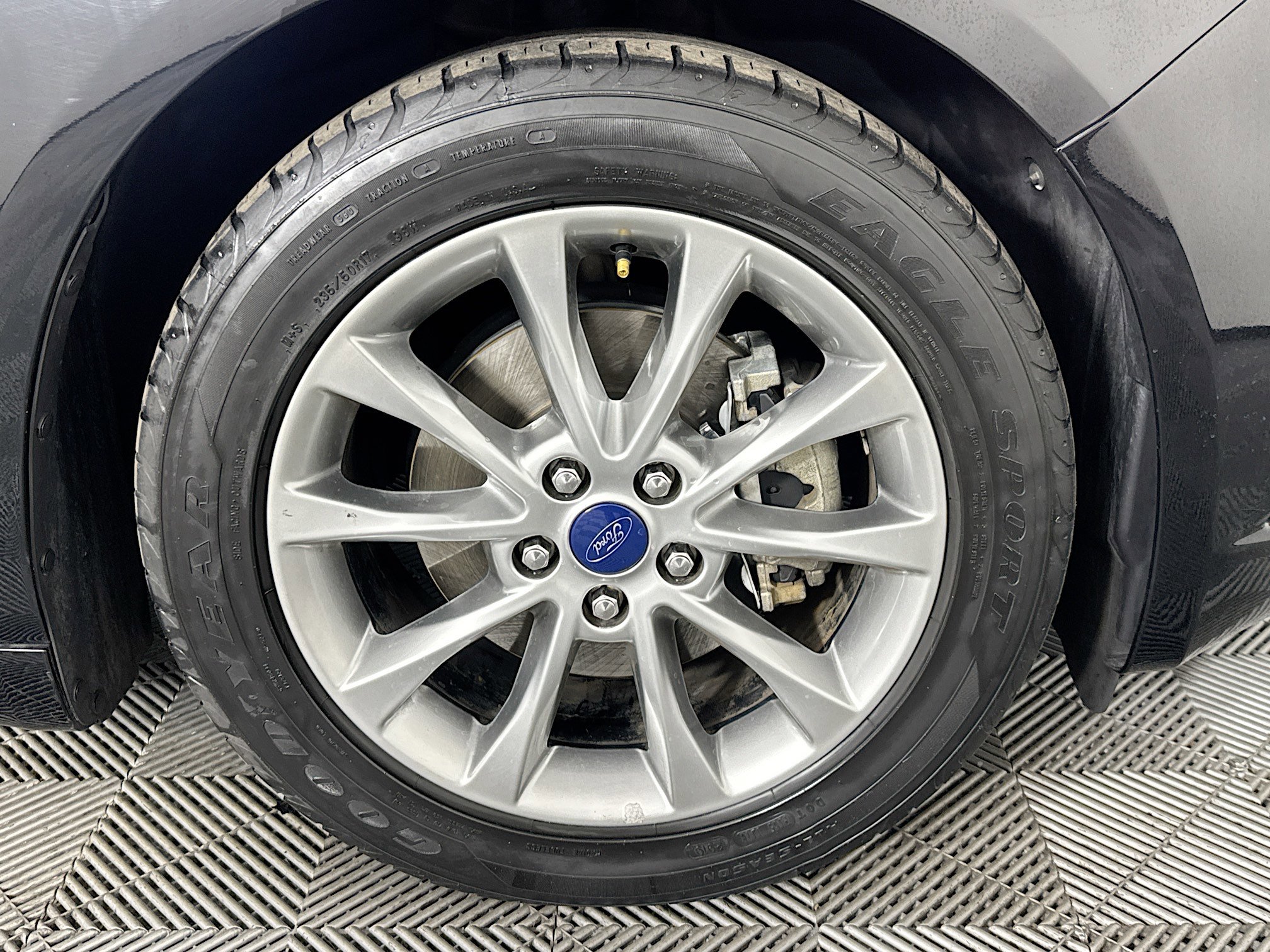 Used 2017 Ford Fusion SE image 57