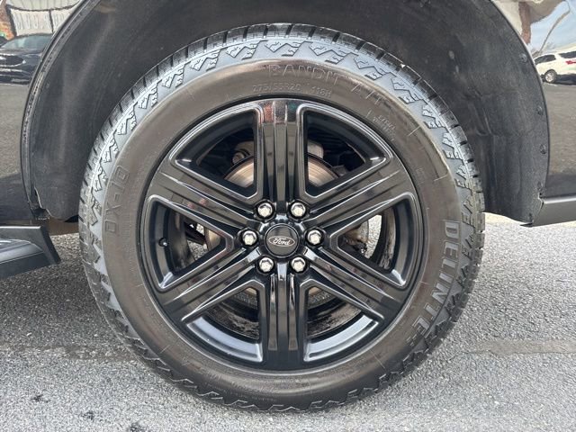 Used 2020 Ford Expedition XLT w/ Black Accent Package image 6