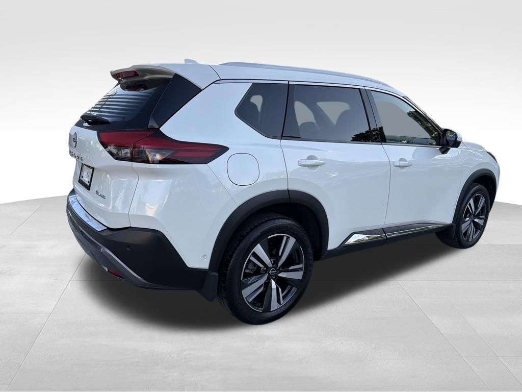 Used 2023 Nissan Rogue SL w/ SL Premium Package image 8