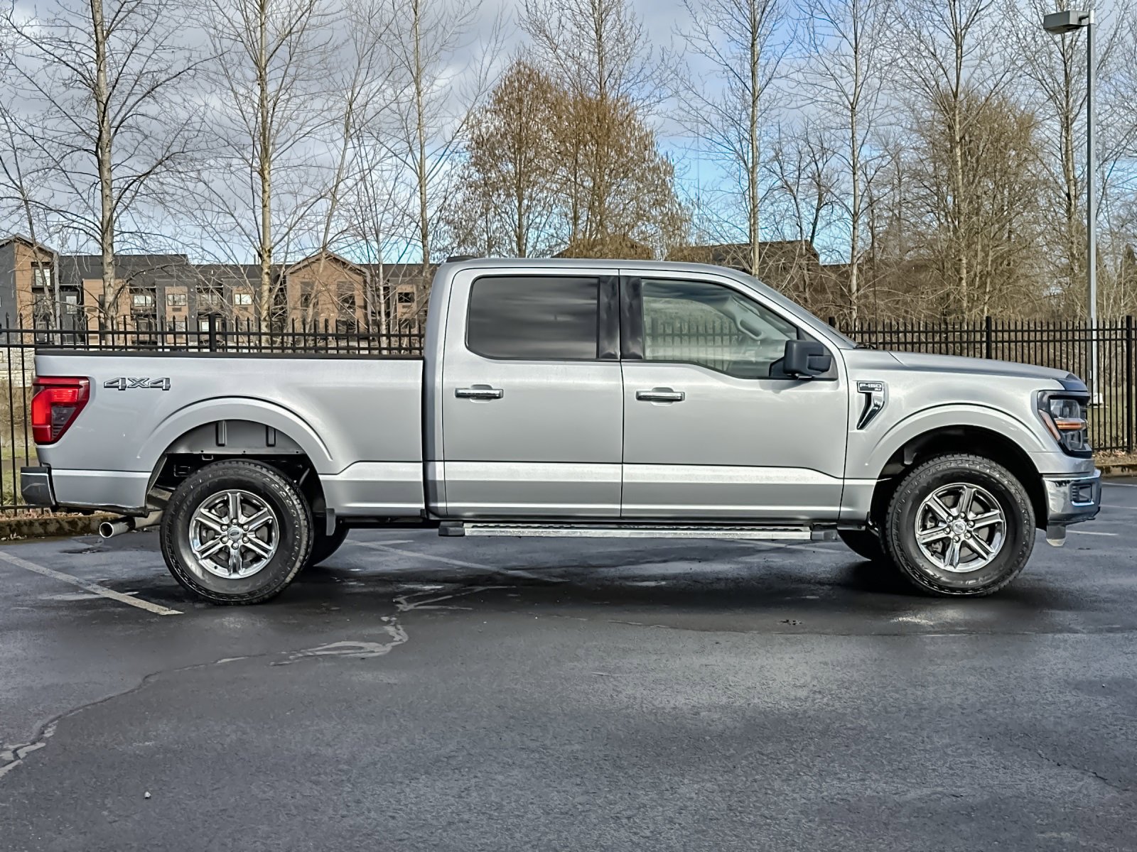 Used 2024 Ford F150 XLT w/ Tow/Haul Package image 2