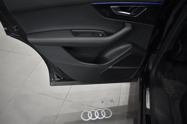 Used 2023 Audi Q7 2.0T Premium Plus w/ Premium Plus Package AWD/4WD image 32