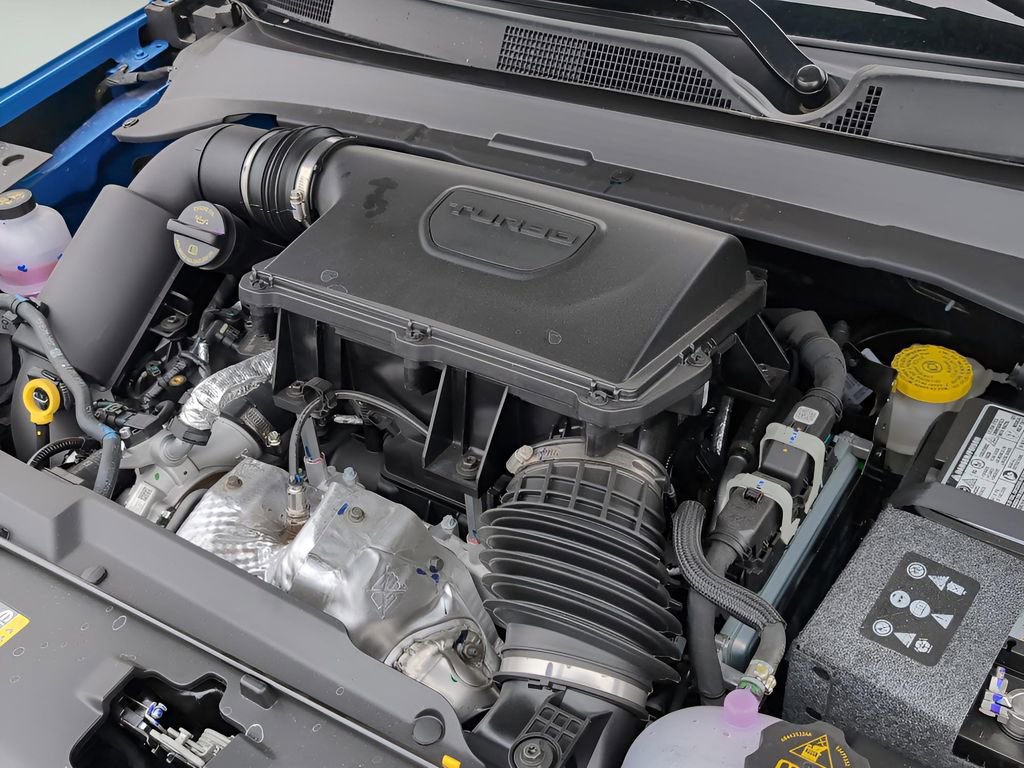 New 2025 Jeep Compass Latitude w/ Sun & Sound Group image 38