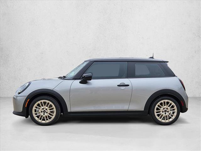 Used 2026 MINI Cooper 2-Door Hardtop FWD image 5