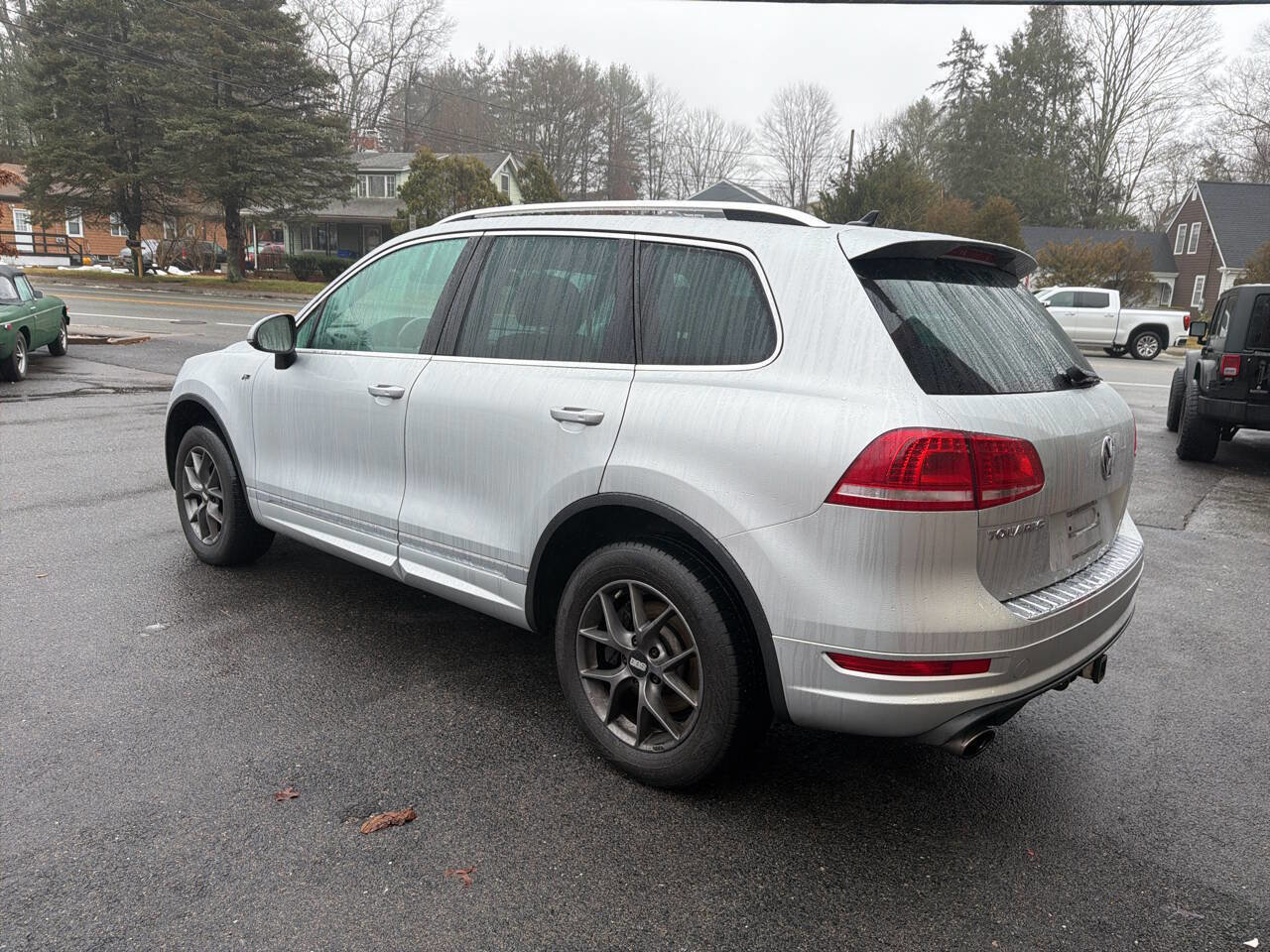 Used 2014 Volkswagen Touareg TDI image 4