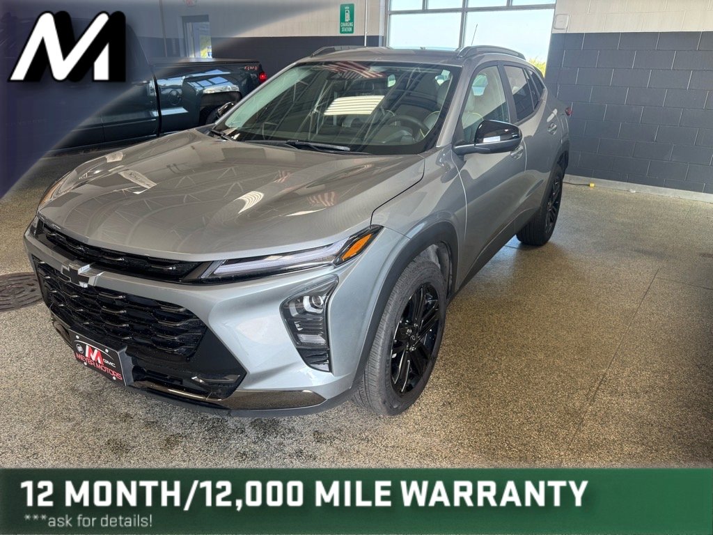 Used 2025 Chevrolet Trax ACTIV w/ Driver Confidence Package image 1