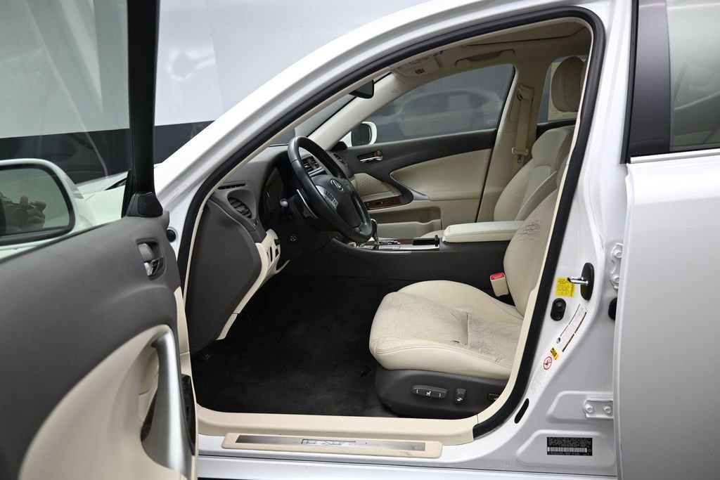 Used 2012 Lexus IS 250 AWD w/ Luxury Plus Value Edition image 9