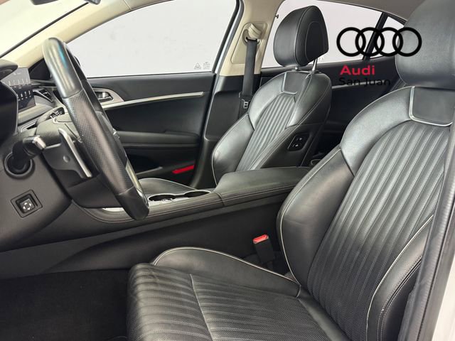 Used 2022 Genesis G70 2.0T w/ Prestige Package RWD image 29