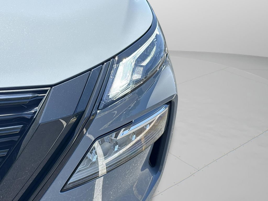 Certified 2023 Nissan Rogue SV w/ SV Premium B Package image 17
