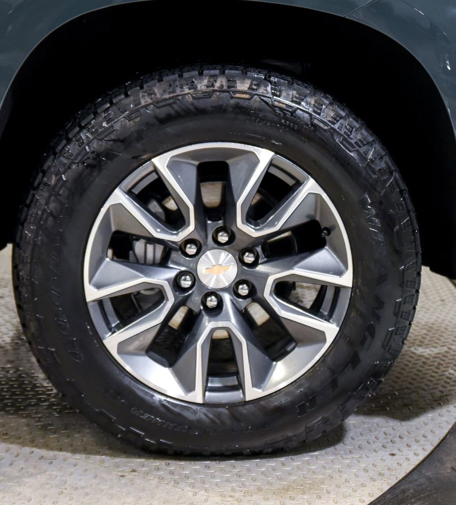 Used 2025 Chevrolet Silverado 1500 LT image 15