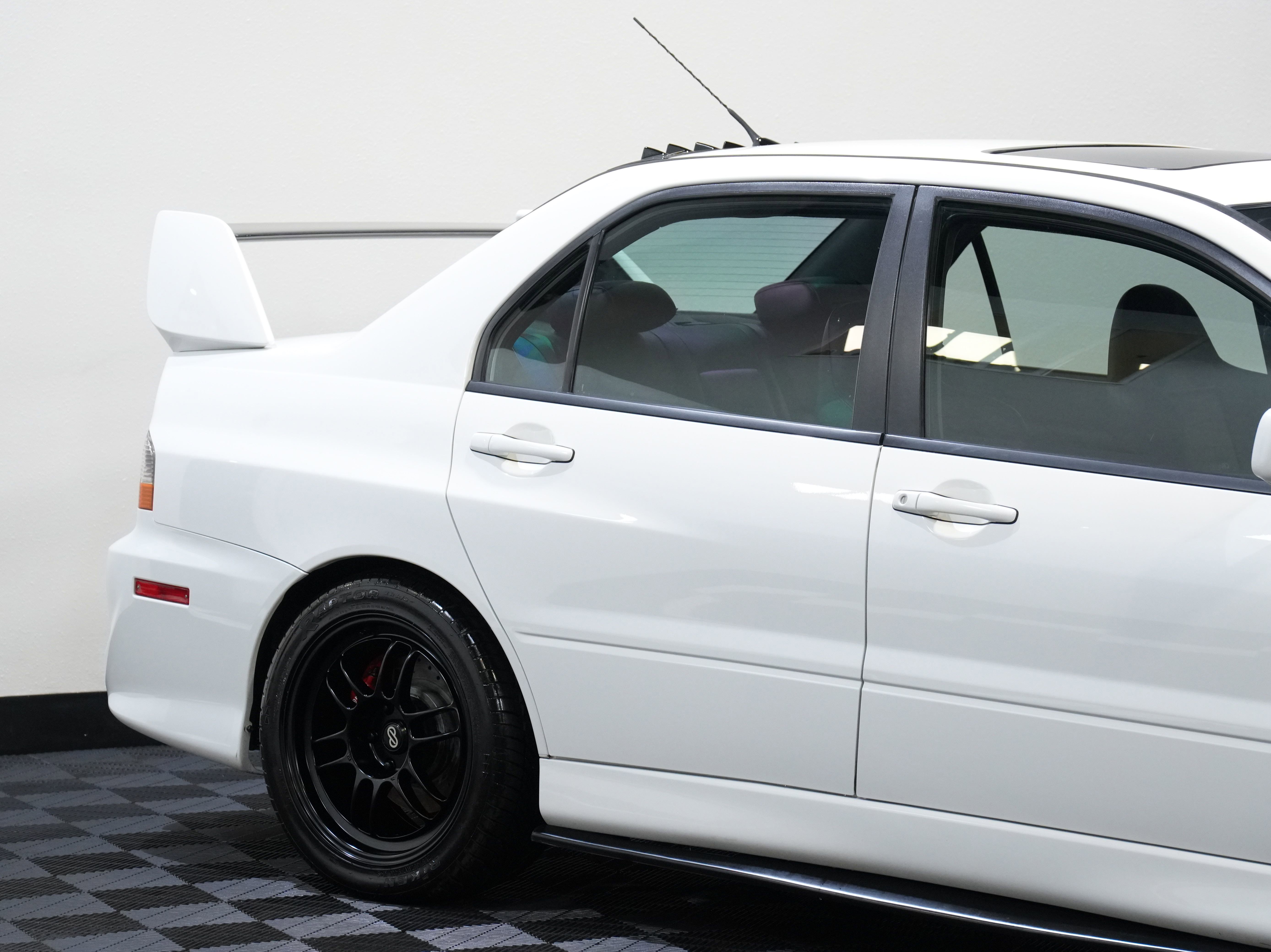 Used 2005 Mitsubishi Lancer Evolution image 14