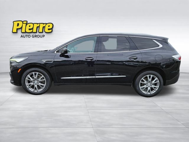 Used 2022 Buick Enclave Premium image 2