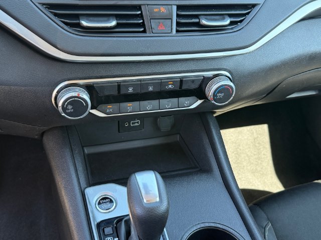 Used 2024 Nissan Altima 2.5 S FWD image 18