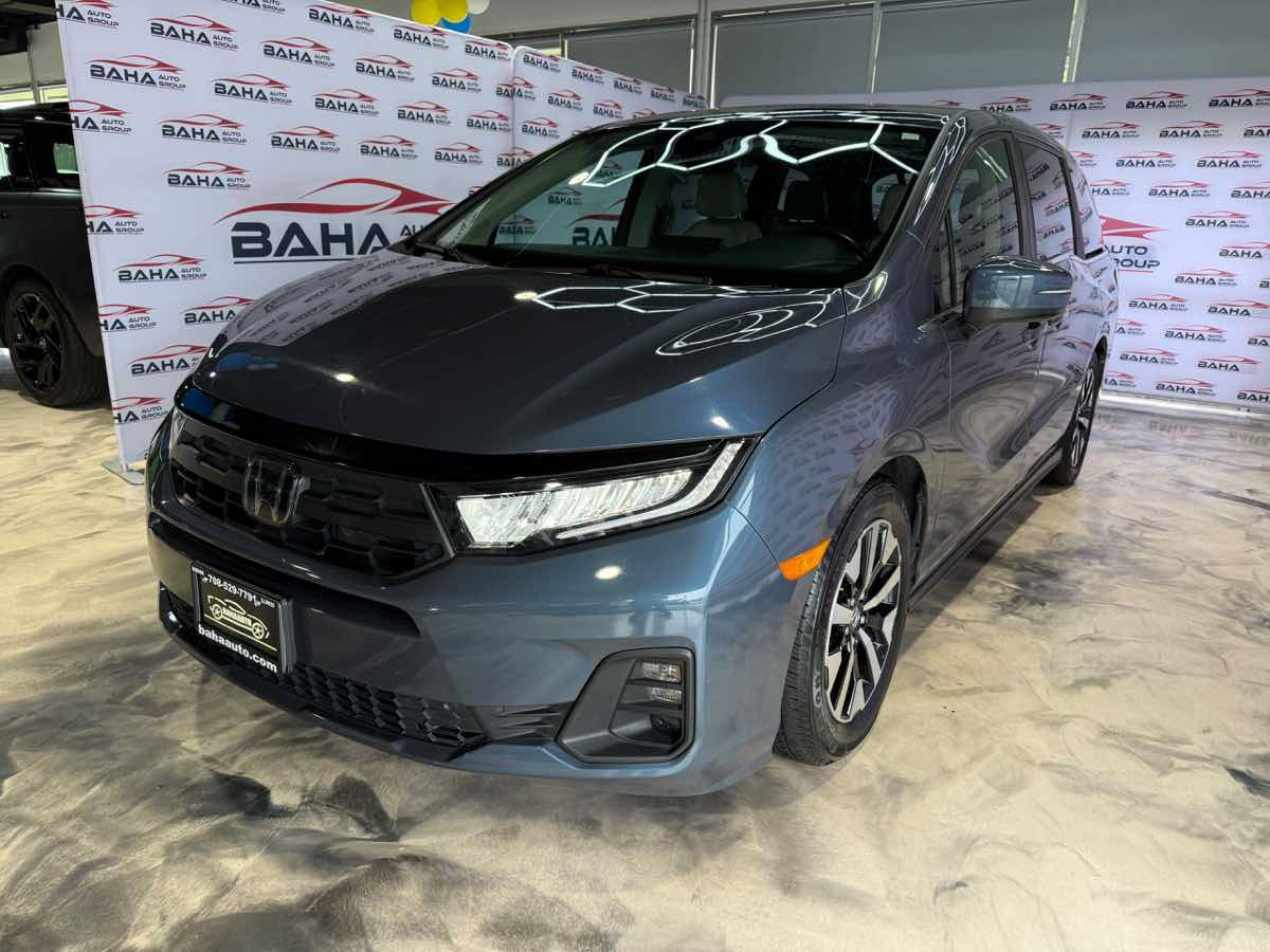 Used 2025 Honda Odyssey EX-L image 3