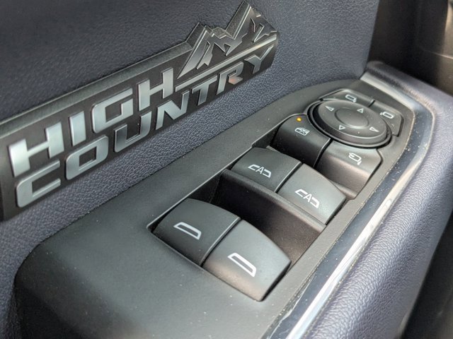 Used 2022 Chevrolet Silverado 1500 High Country w/ Technology Package image 23