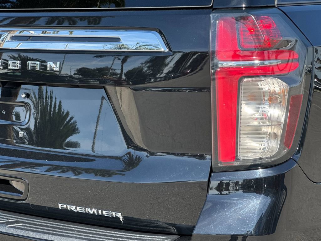Used 2021 Chevrolet Suburban Premier image 36