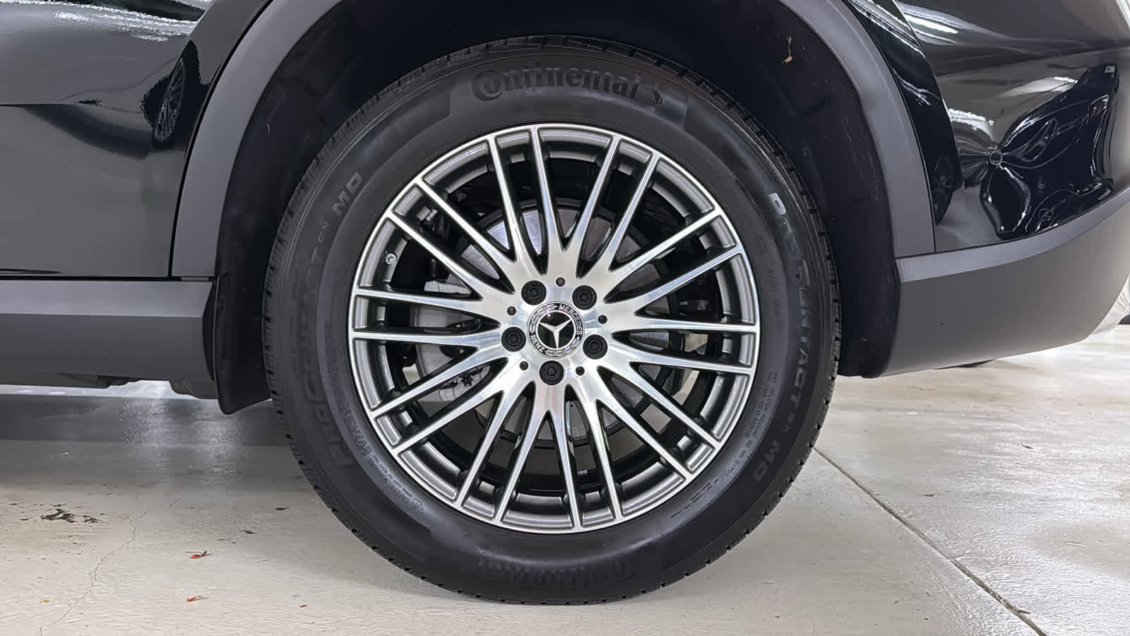 Certified 2025 Mercedes-Benz GLC 300 4MATIC image 11