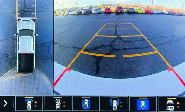 Used 2021 GMC Sierra 2500 AT4 w/ AT4 Premium Plus Package image 35