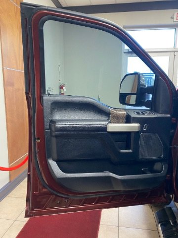 Used 2017 Ford F250 Lariat w/ Chrome Package RWD image 15