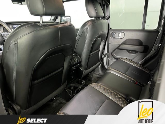 Used 2023 Jeep Gladiator Overland AWD/4WD image 12