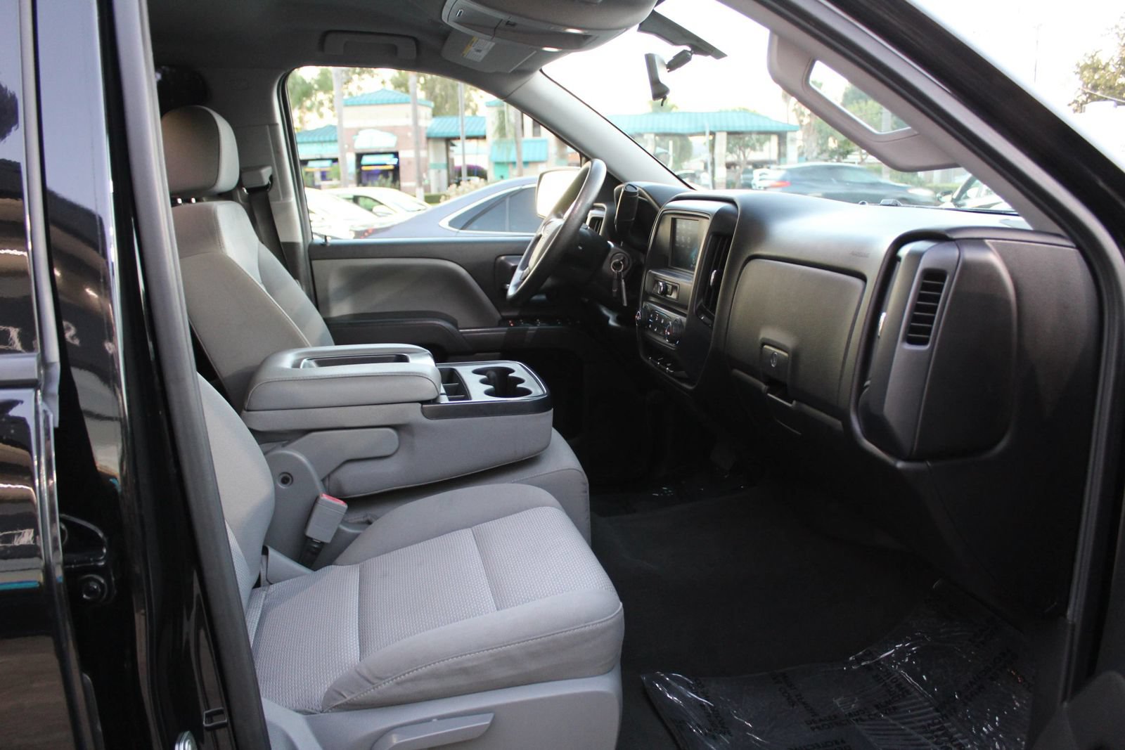 Used 2018 Chevrolet Silverado 1500 Custom w/ Custom Value Package RWD image 10