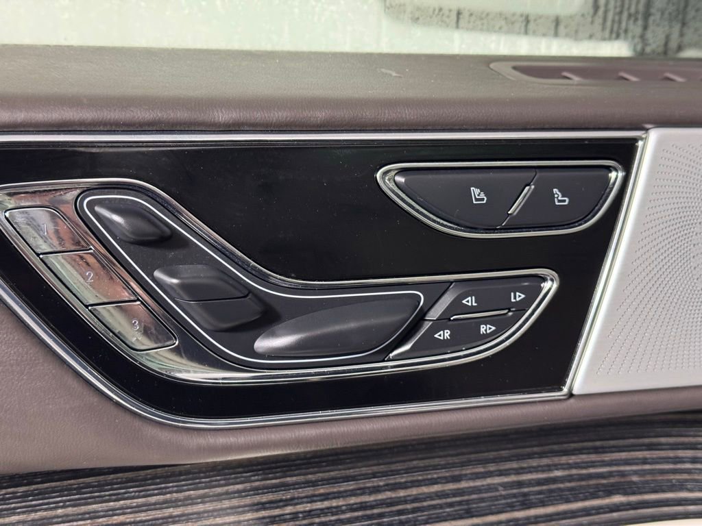 Certified 2023 Lincoln Navigator Black Label image 18