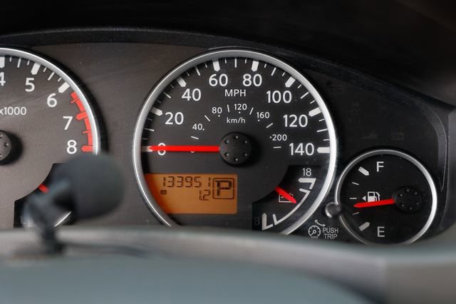 Used 2012 Nissan Frontier SL image 47