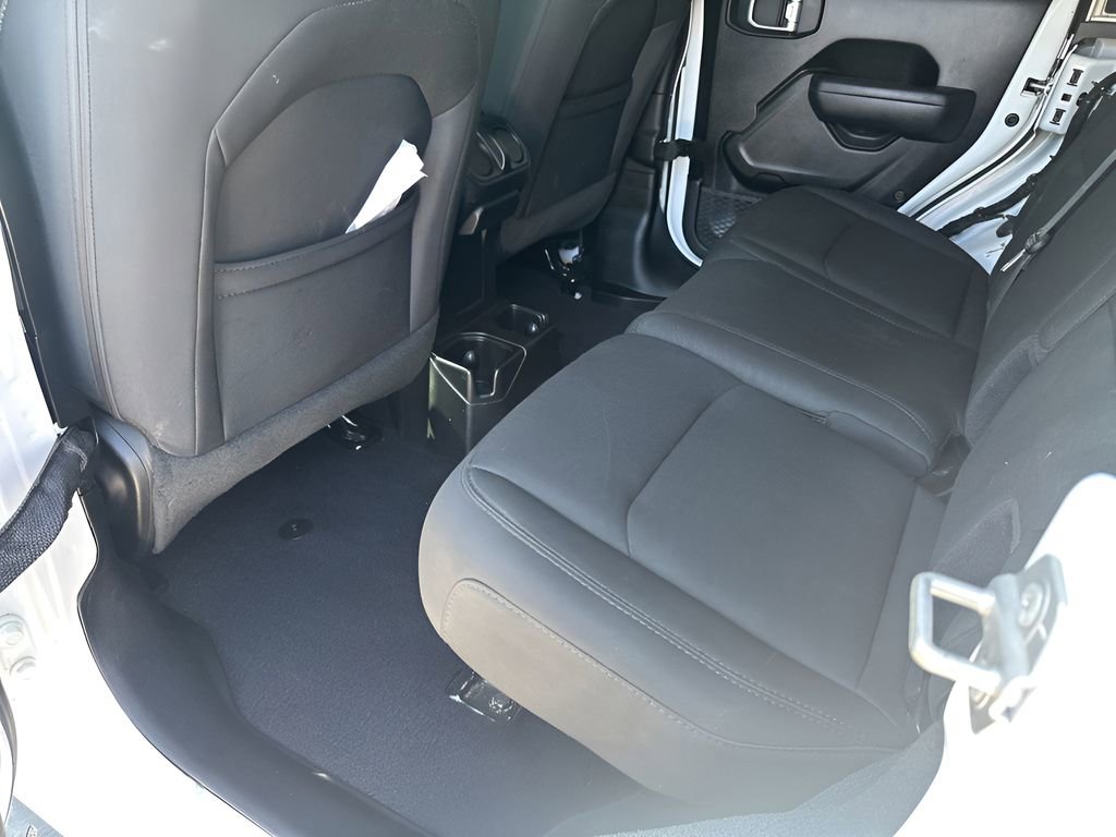 Used 2022 Jeep Wrangler Unlimited Sport image 21