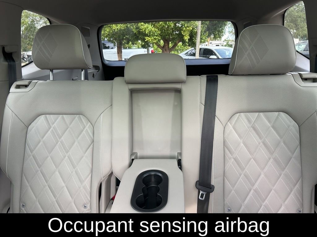 Certified 2025 Volkswagen Atlas SEL Premium R-Line image 14