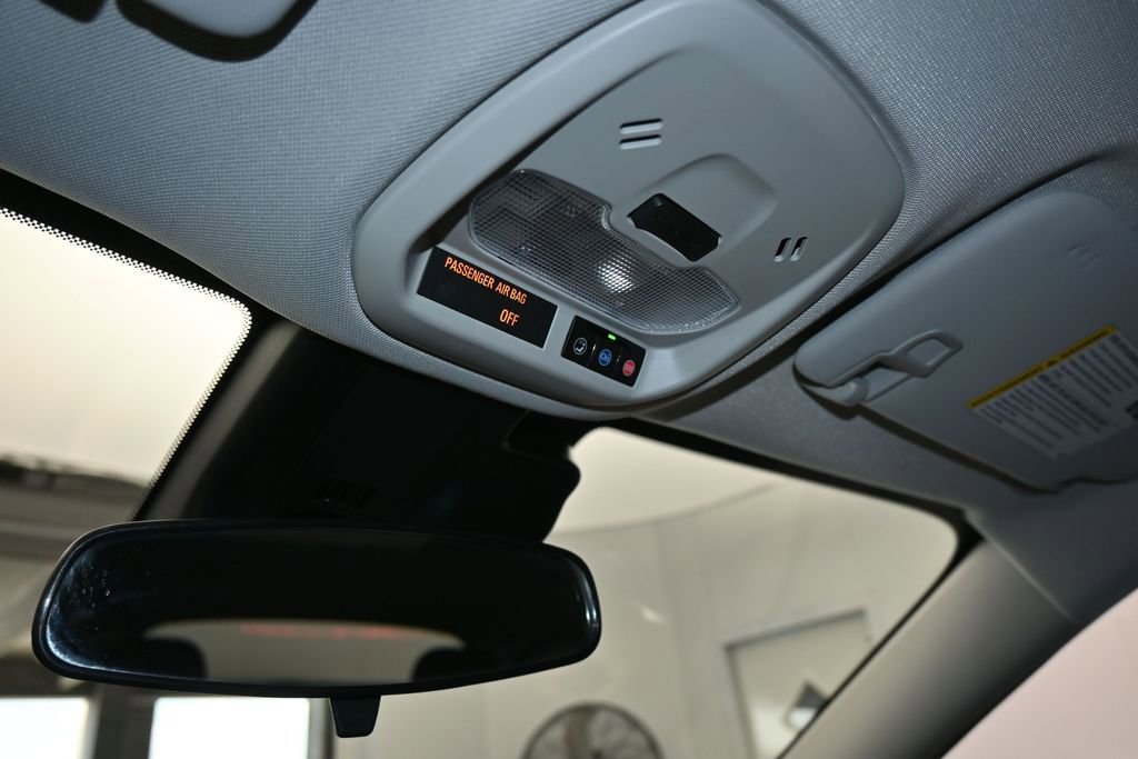 Used 2025 Chevrolet Trax LT w/ Driver Confidence Package FWD image 23