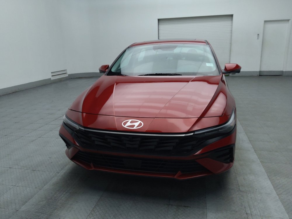 Used 2024 Hyundai Elantra Limited image 15