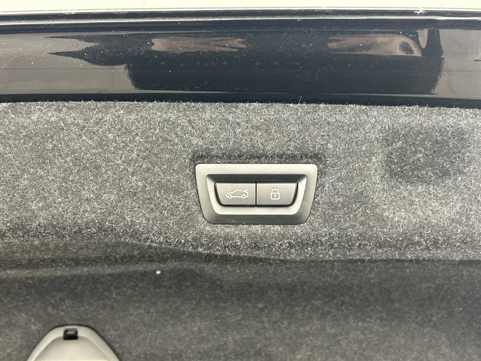 Used 2024 BMW i5 eDrive40i w/ Premium Package image 39