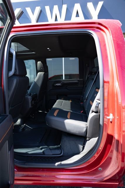 Used 2024 GMC Sierra 2500 AT4 w/ AT4 Premium Plus Package image 18
