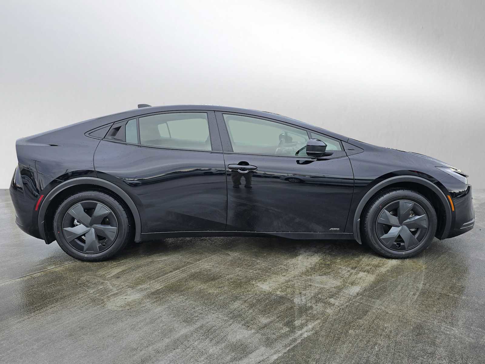 Used 2026 Toyota Prius LE image 8