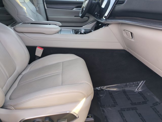 Used 2024 Jeep Wagoneer Series II w/ Flexible Seating Group image 22