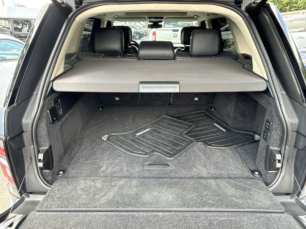 Used 2019 Land Rover Range Rover Supercharged AWD/4WD image 30